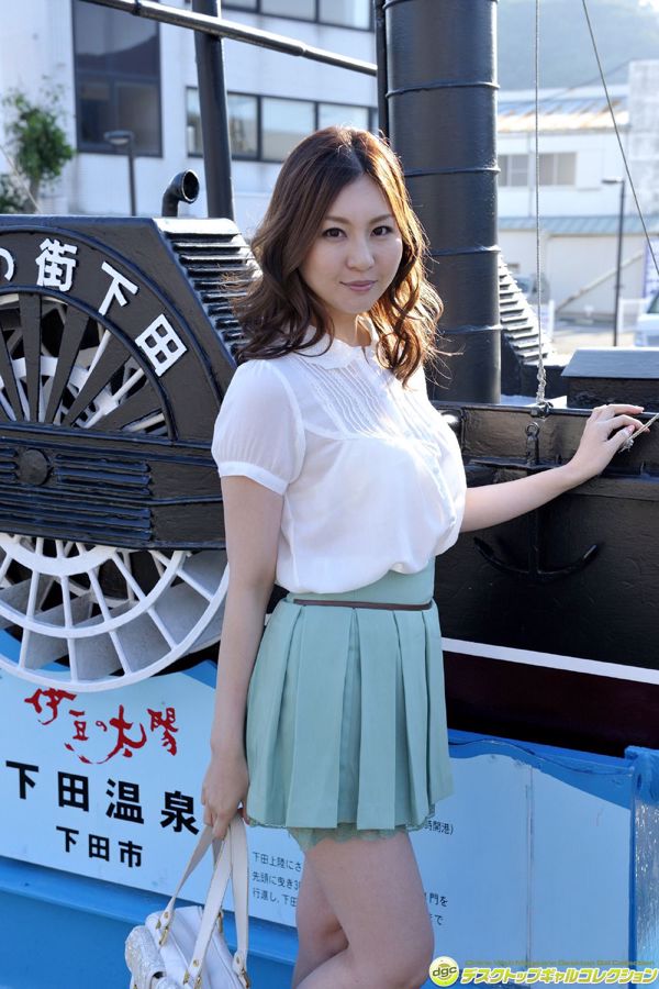 Tatsumi Yui "Corpo lungo, bei piedi, ナ イ ス バ デ ィ ... 美 し き RQ !!" 