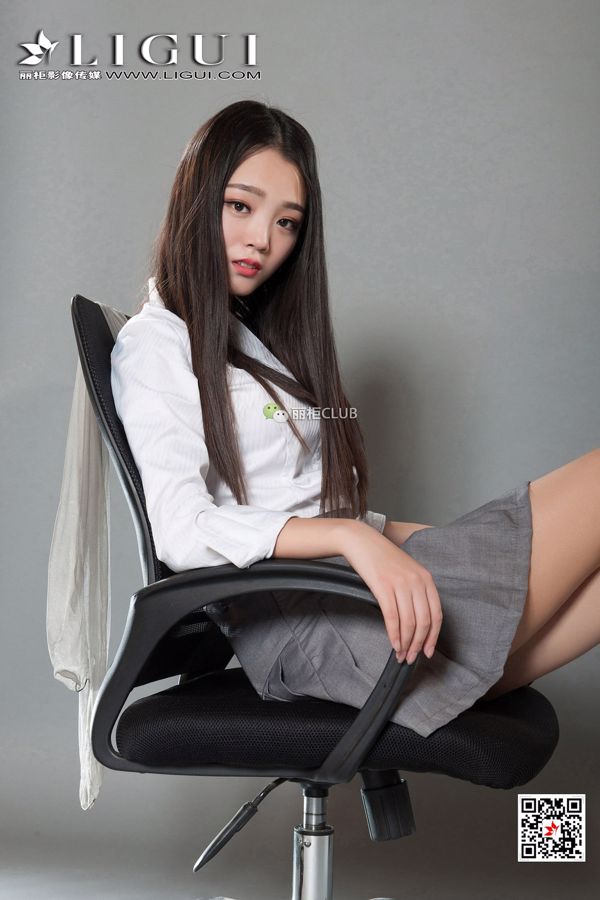 Modello Nan Nan "The Office Jade Foot" [丽 柜 Ligui]