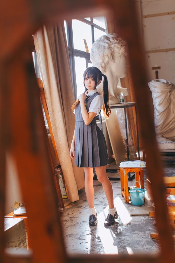 Sakura Momao "Chica en el estudio" [Lori COS]