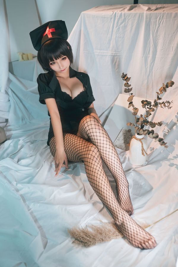 [Beauty Coser] Stupida Momo "Sister Nurse"
