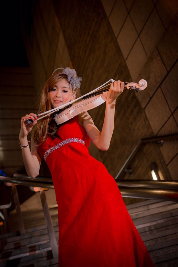 Dea taiwanese Jin Yunqiao / Kira Jingjing "Creazione di matrimoni"