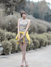 Li Enhui "Little Fresh Dress Park Street Shoot"